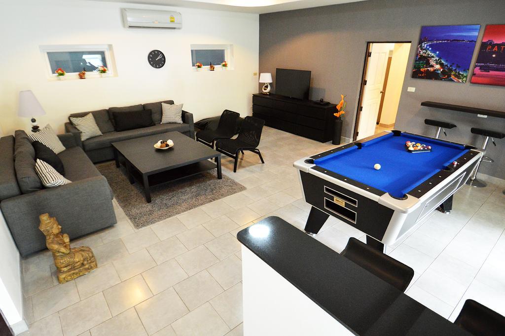 Ruamchok Ocean View Apartment Pattaya Exterior foto